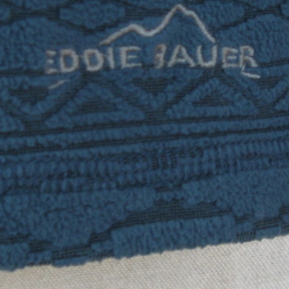 Eddie Bower-textured print - Picture 7 of 8